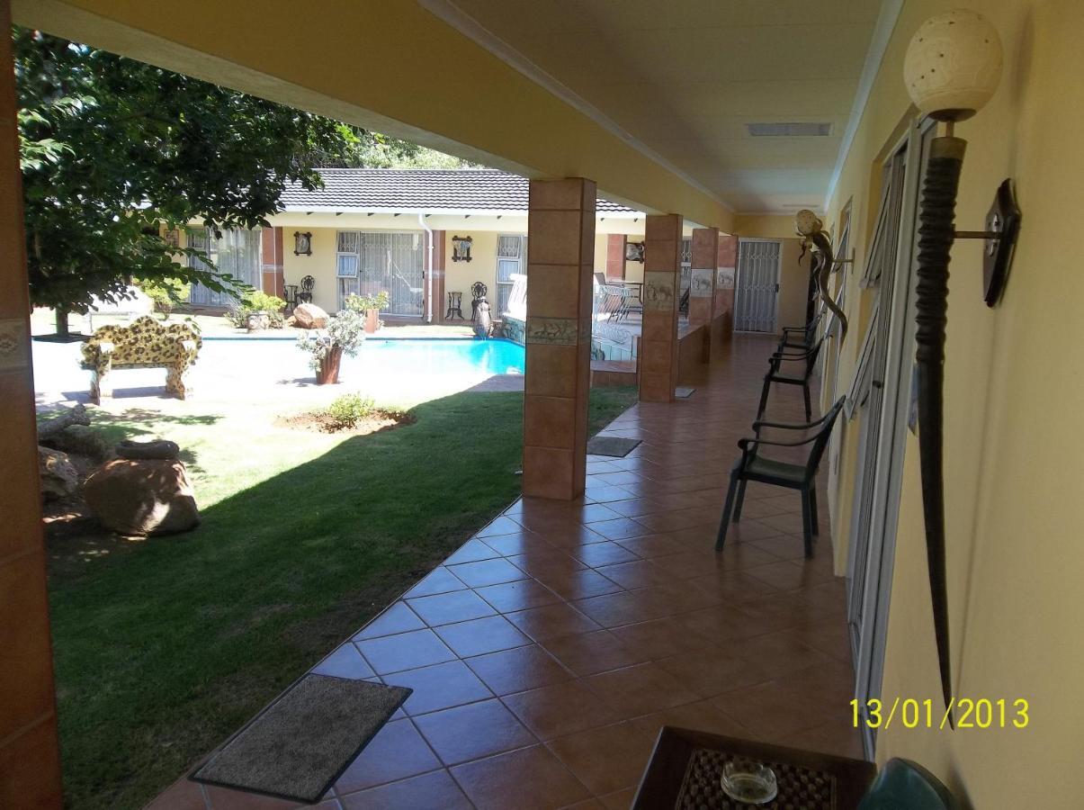African Elephant Guesthouse Джърмистон Екстериор снимка