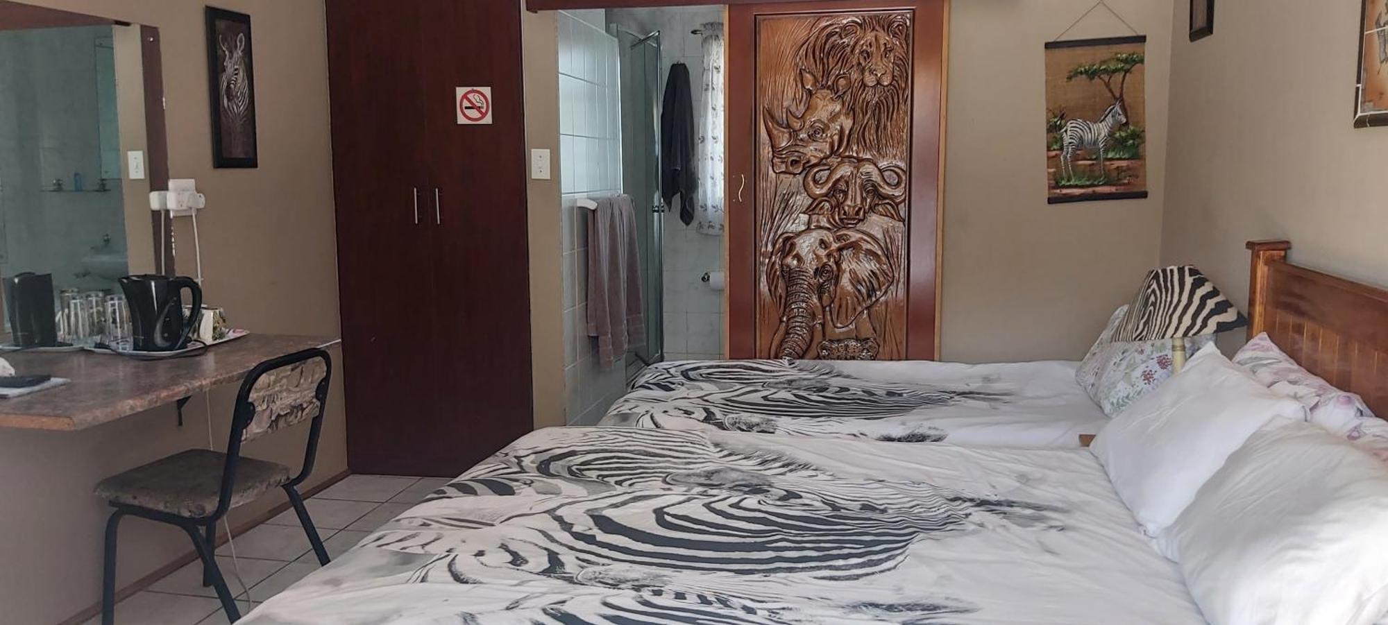 African Elephant Guesthouse Джърмистон Екстериор снимка