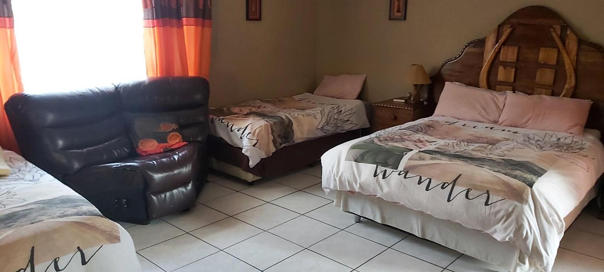 African Elephant Guesthouse Джърмистон Екстериор снимка